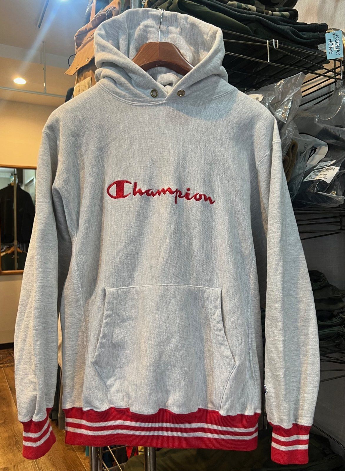 90's USA製【ビンテージ】【チャンピオン】Champion【グレー×赤リブライン】リバースウィーブパーカー【サイズXL】 DK1262-10