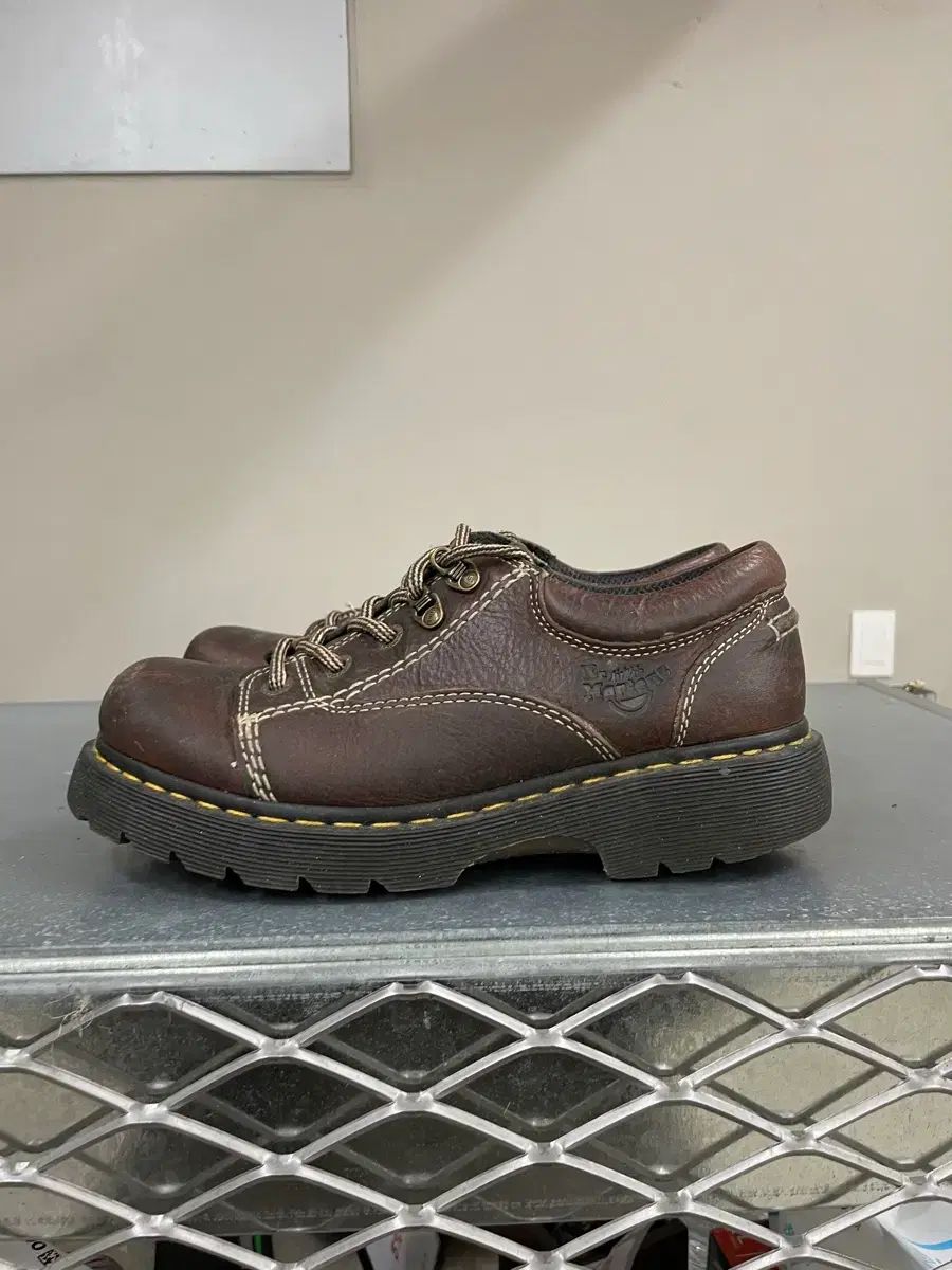 DR. MARTENS ドクターマーチン ヴィンテージ トレッキング シューズ ブラウン Uk7