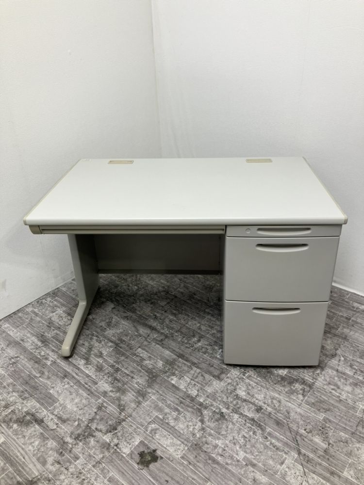 【中古品】オカムラ 1100片袖デスク DS15VP MB51 グレー