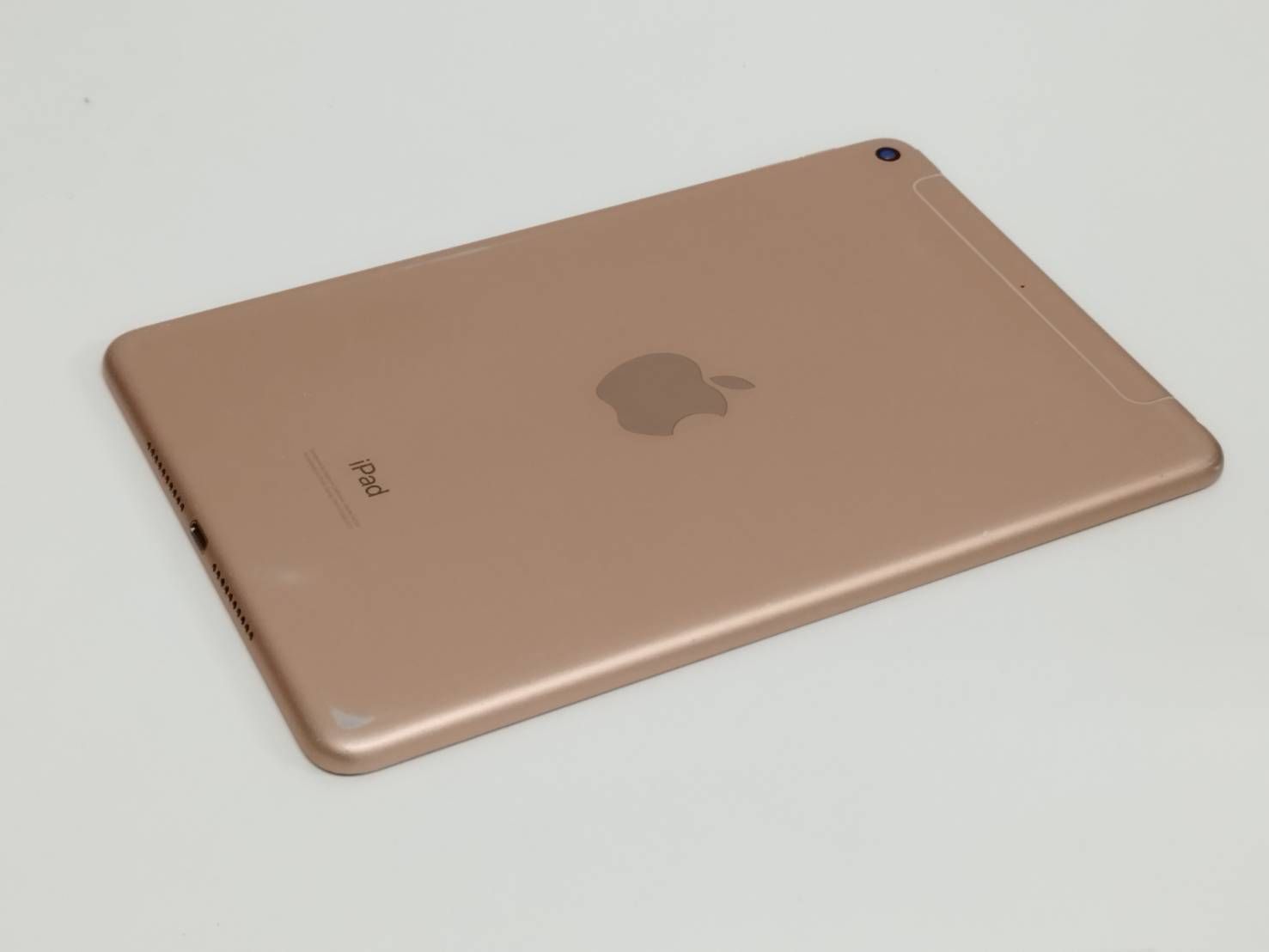 iPad mini 5 Wi-Fi+セルラー 64GB バッテリー93％ - メルカリ