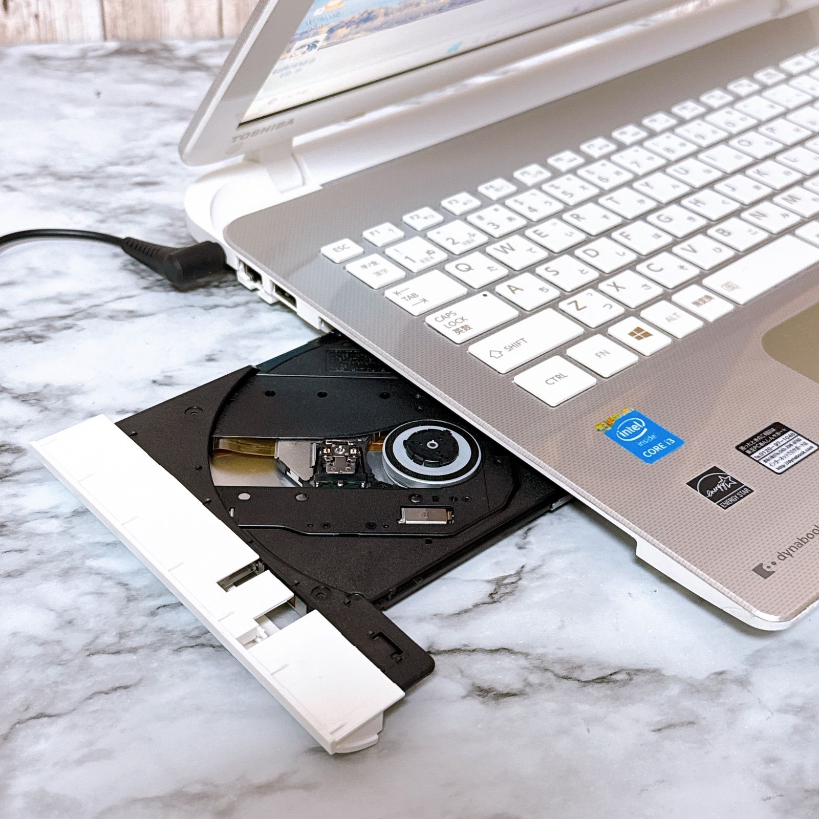 Dynabook i3/SSD/8GB薄型PC✨すぐ使える - メルカリ