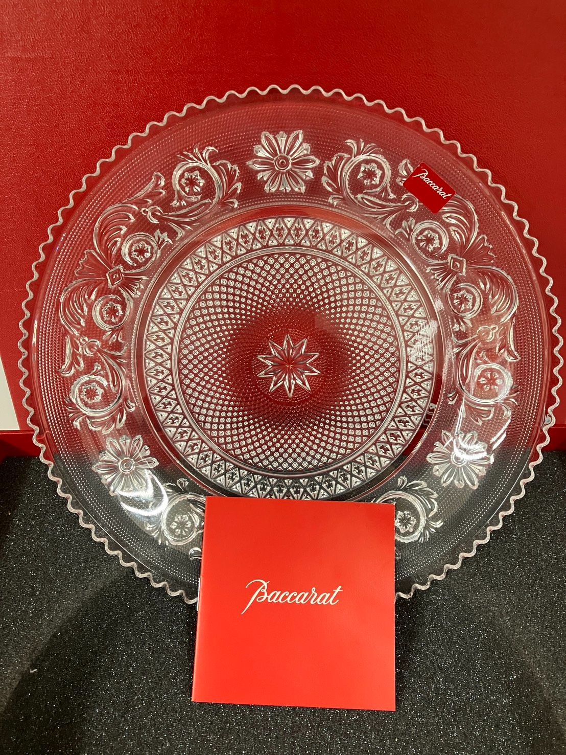 未使用 Baccarat アラベスク プレート20cm 皿 ガラス 箱入り バカラ