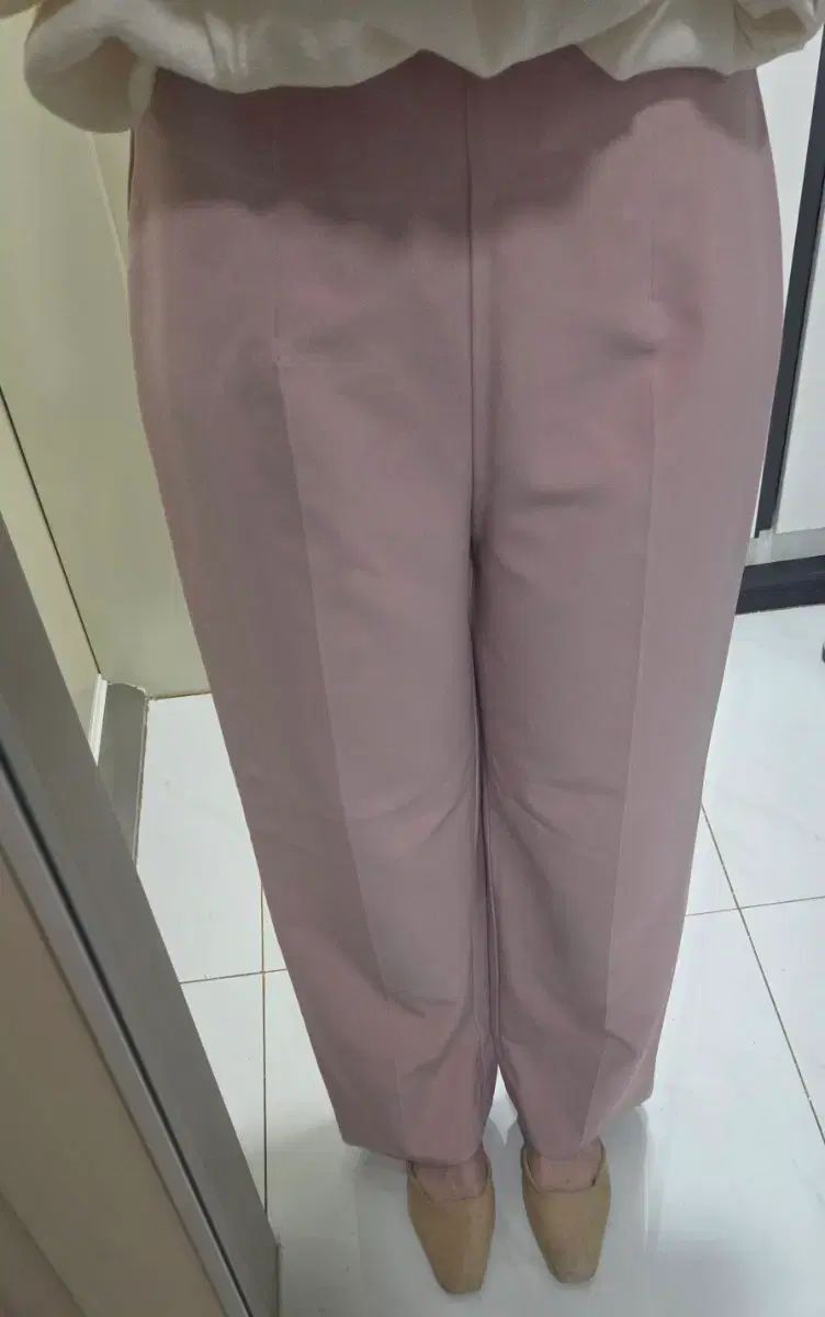 ピンク スラックス