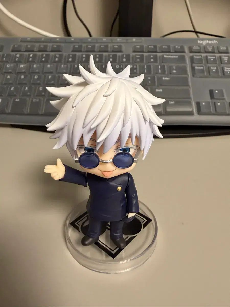 五条 悟（ごじょう さとる） 旧式バージョン ねんどろいど 6,694円