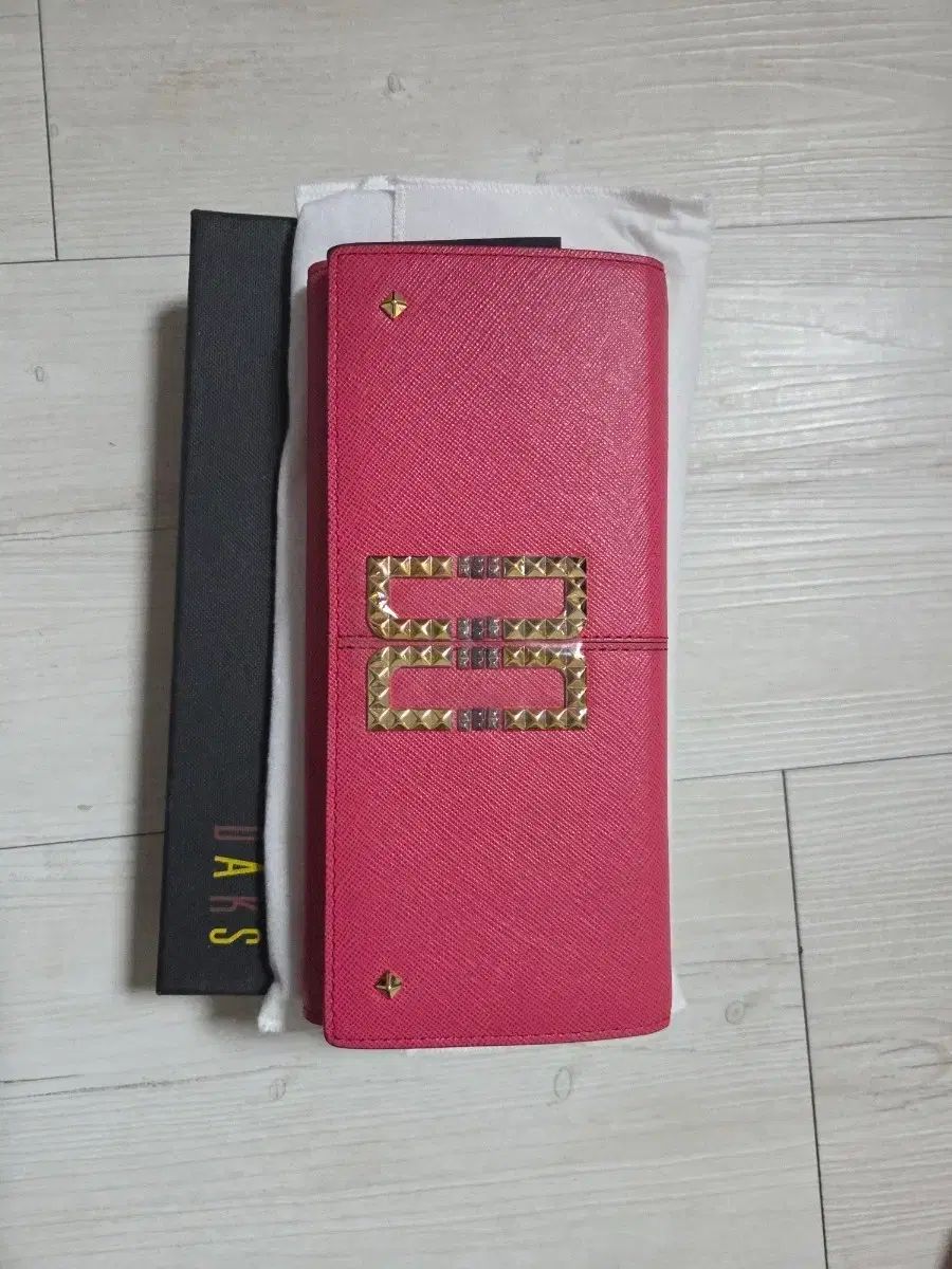 DAKS ピンク スタッズ 長財布 + ケース