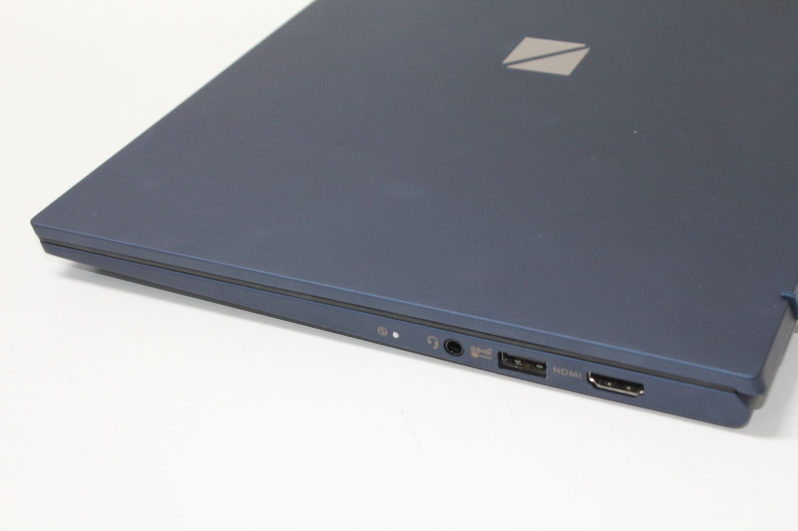 ノートPC】NEC〈LAVIE Pro Mobile〉Intel Core i5/SSD512GB/メモリ8GB