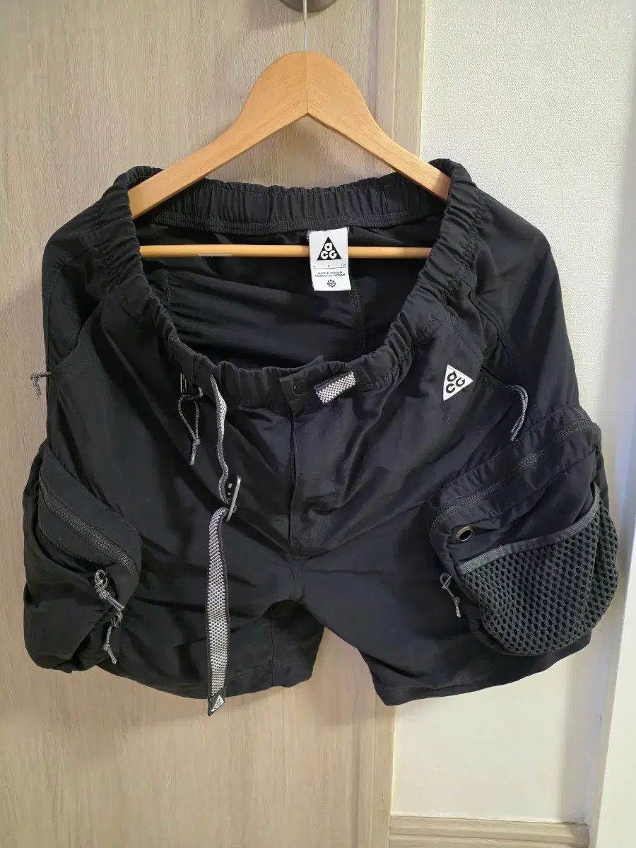 ナイキ ACG ハーフパンツ