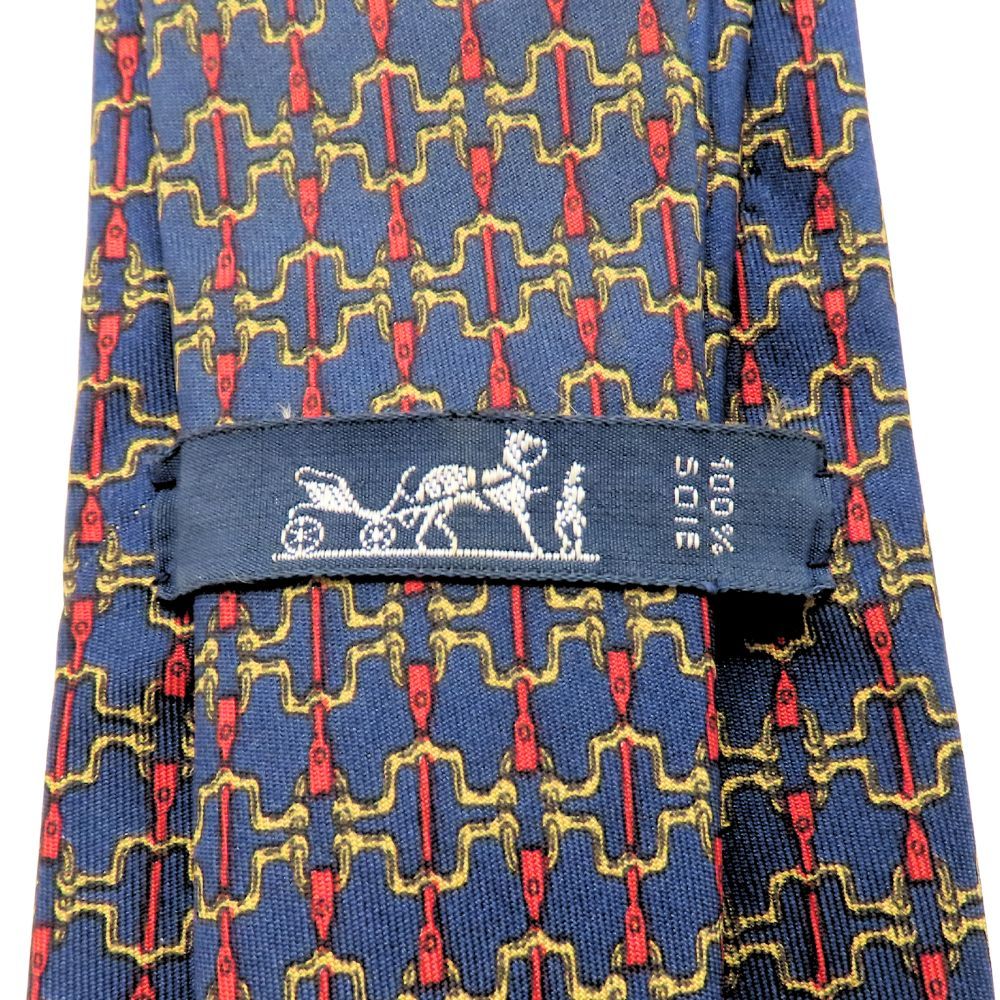 新品 HERMES エルメス 総柄 シルク100 ネイビー ネクタイ ビジネス 中古】HERMES エルメス ネクタイ 総柄 シルク100％ カラー:ネイビー