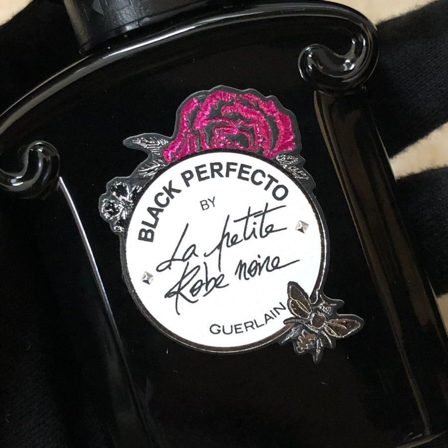 GUERLAIN ゲラン ラ プティット ローブ ノワール ブラック