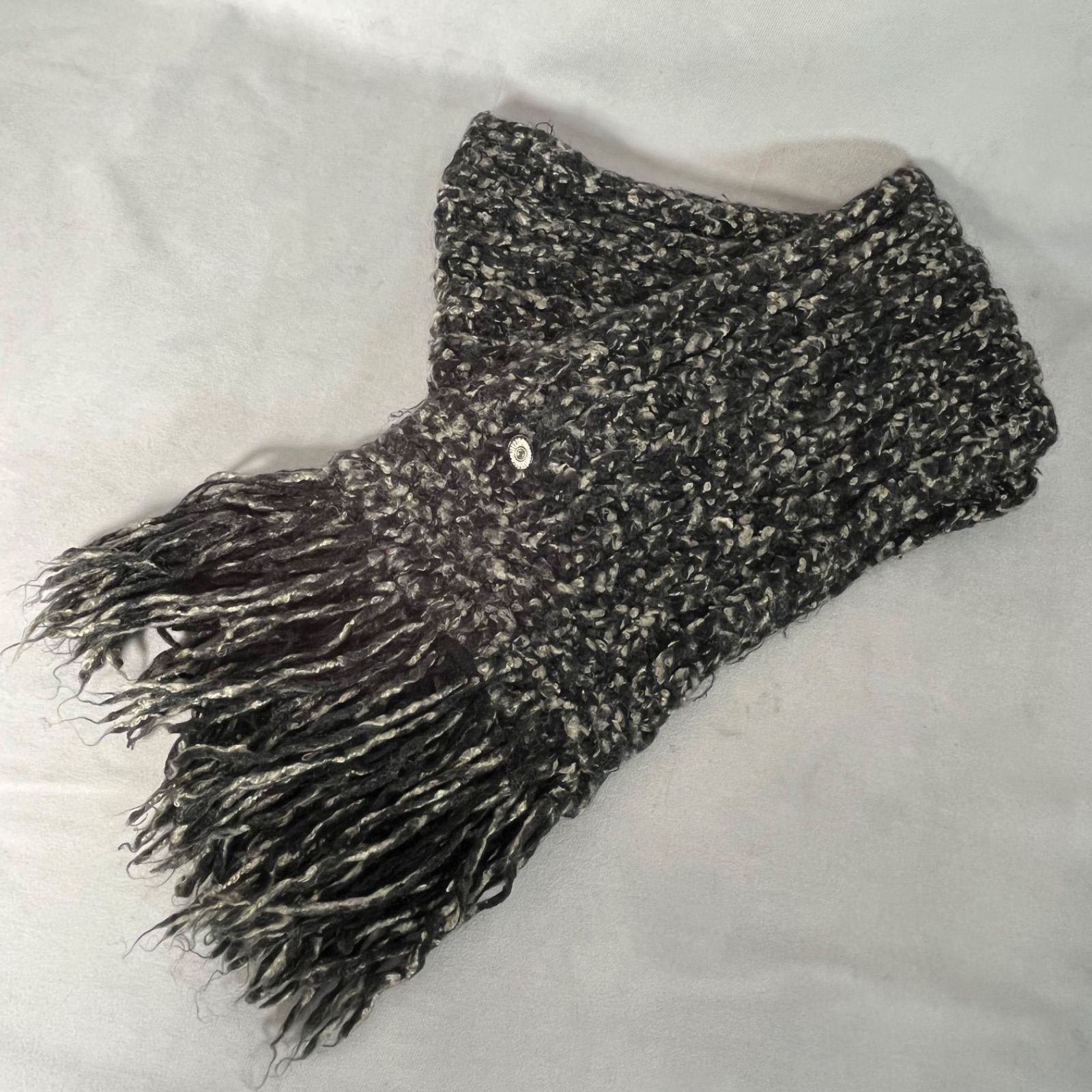 【管2603-368】CHANEL シャネル フリンジマフラー P36467K02301 カシミヤ モヘア混 イタリア製 ブラック系