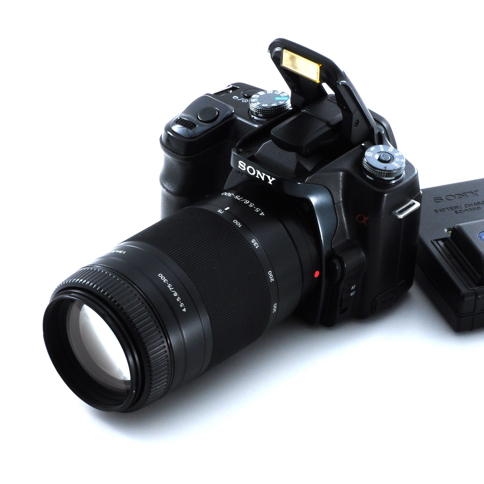 【ソニー】SONY α100 75-300mm レンズバッテリーセット 一眼レフカメラ #S757A