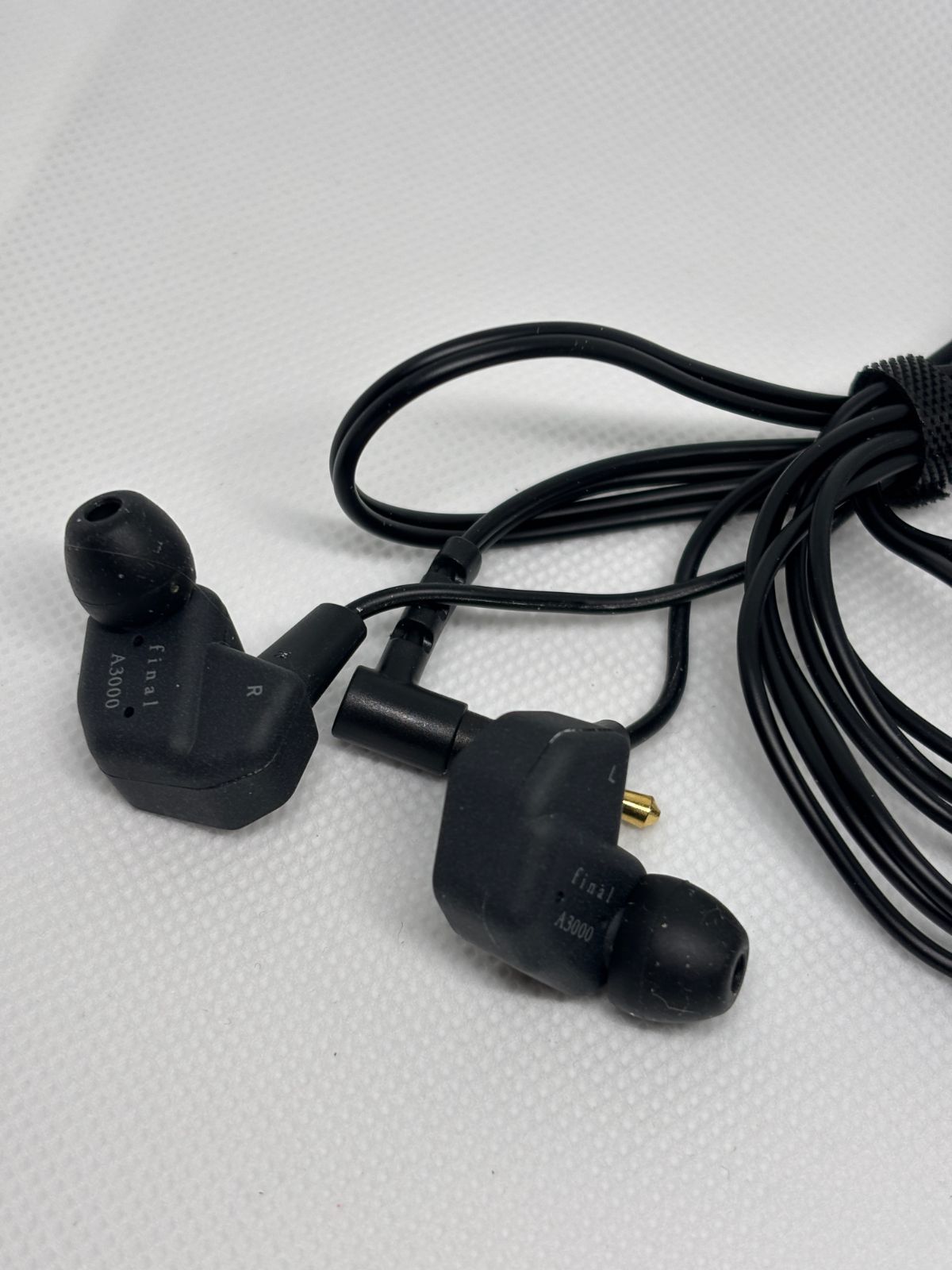 動作確認済】final A3000 マットブラック 有線イヤホン Hi-Fi