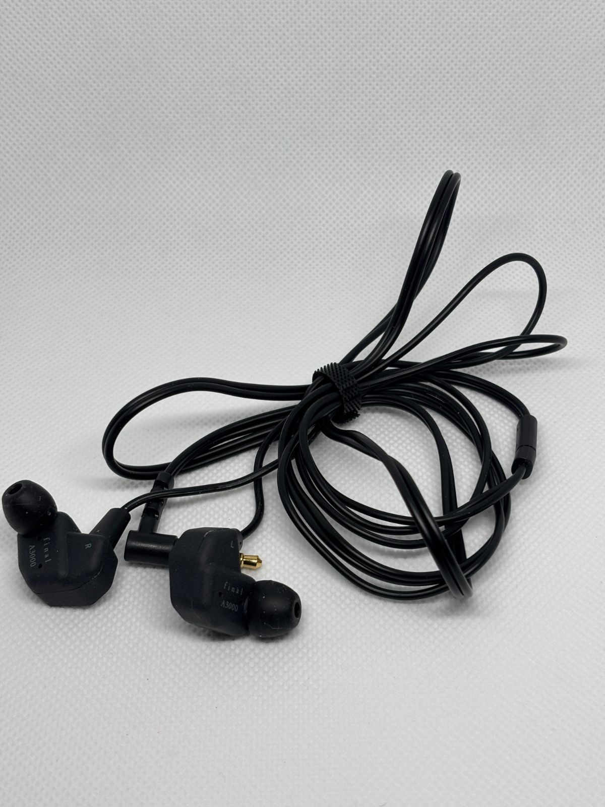 動作確認済】final A3000 マットブラック 有線イヤホン Hi-Fi