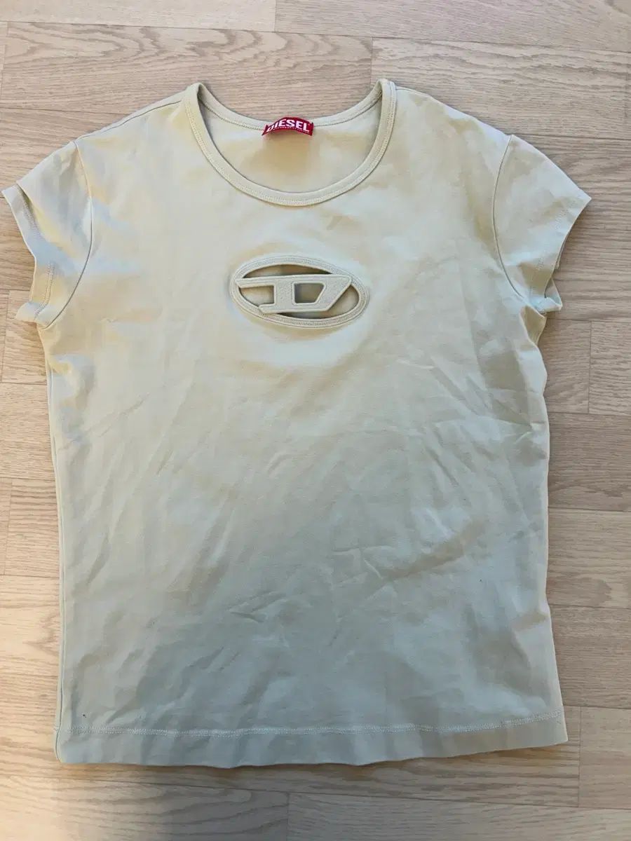 (W) DIESEL T-안지 ピーカブー ロゴ Tシャツ ベージュ