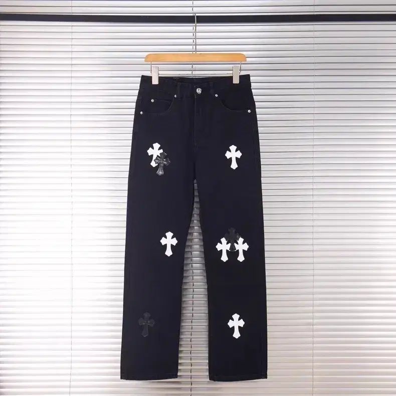 2026新品 CHROME HEARTS クロムハーツ 黒色 デニム ズボン