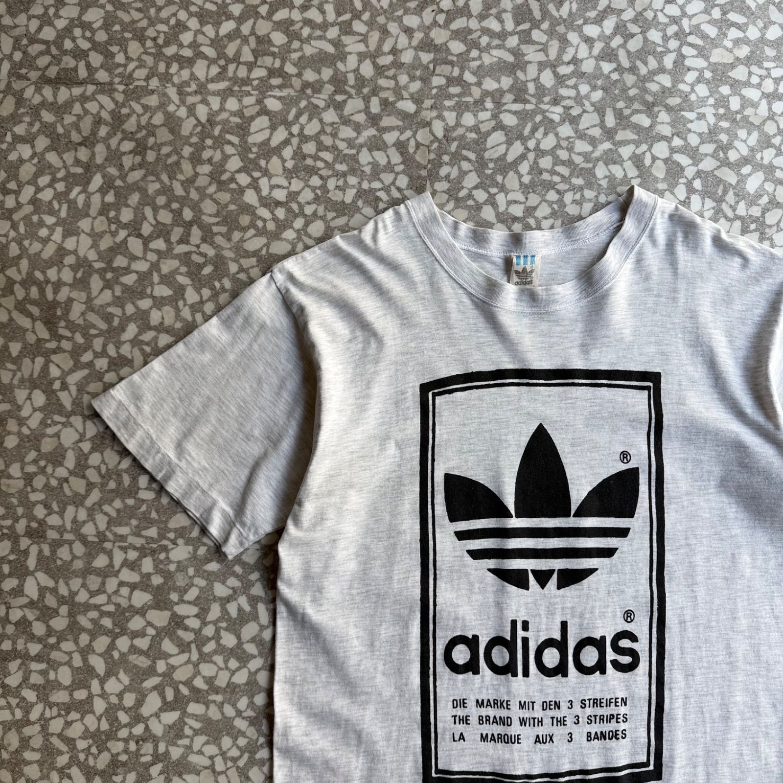 adidas / 90’s usa製 logo T-shirt size L オールドアディダス トレフォイルロゴTシャツ 両面プリント ストリート 万国旗 常田 松村北斗 小松菜奈