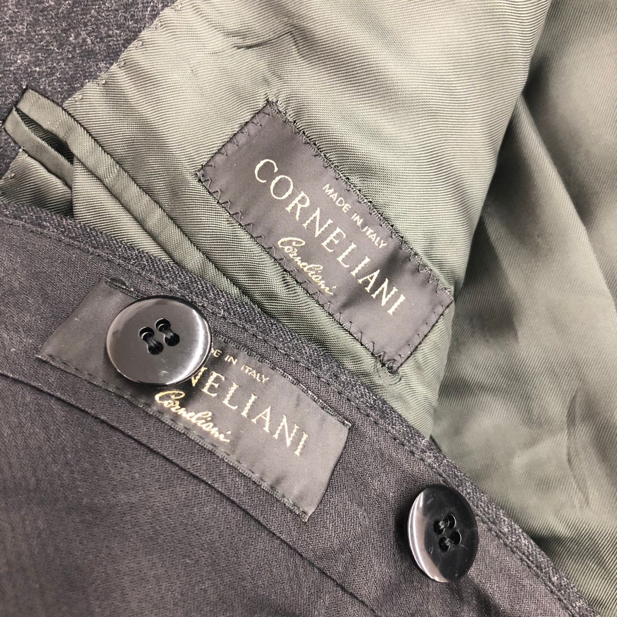 CORNELIANI コルネリアーニ　GRY 50 3Bスーツ　USED CORNELIANI コルネリアーニ 3Bスーツ サイズ:50 ウール ブラック