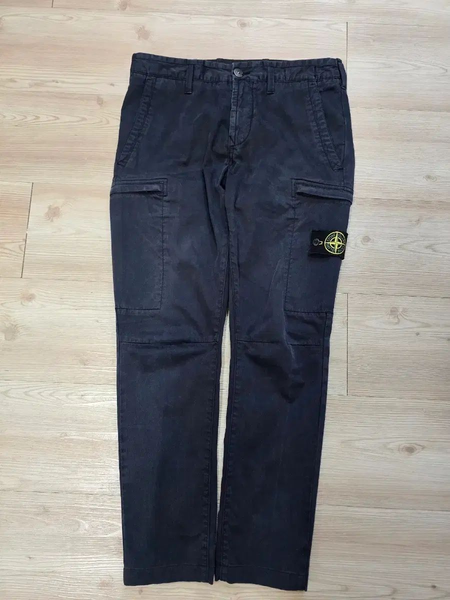 STONE ISLAND ストーンアイランド カーゴパンツ
