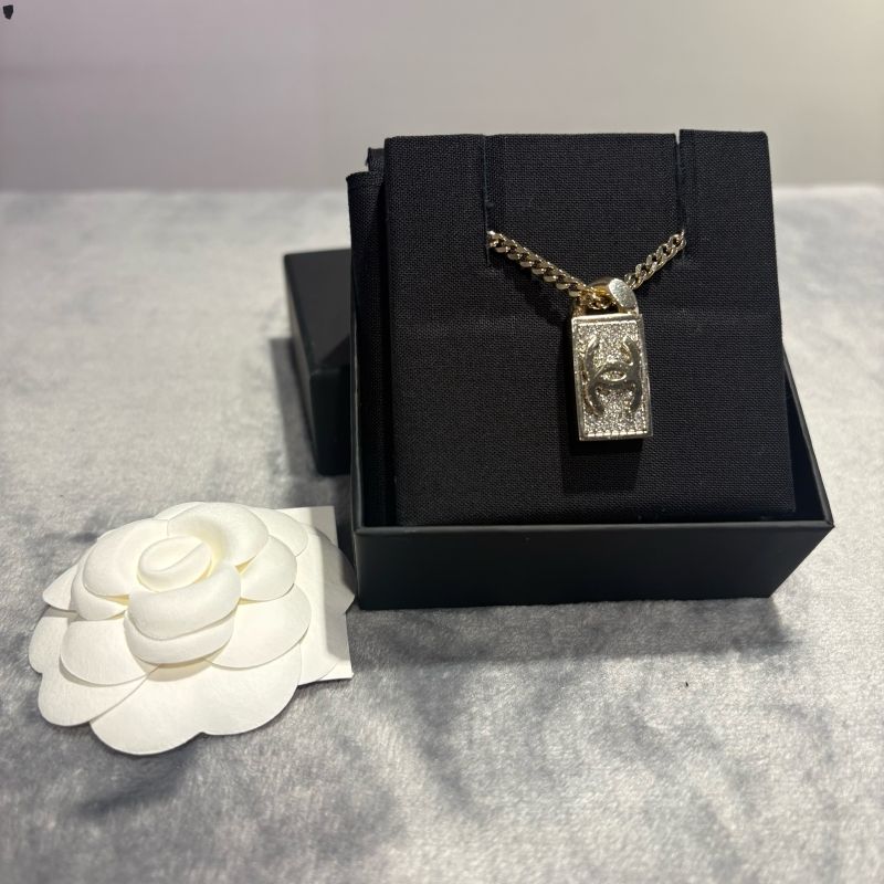 CHANEL シャネル ネックレス　ココマーク スクエアプレート　 ゴールド