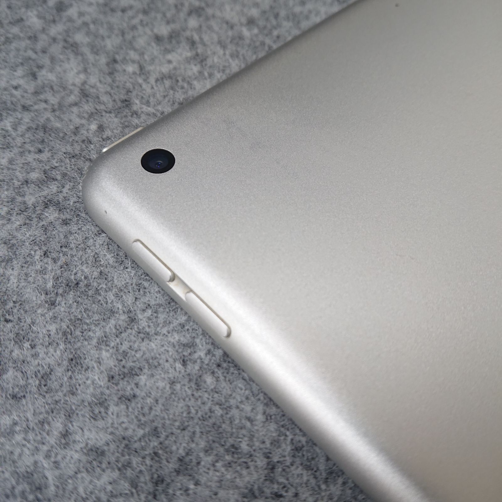 iPad 第9世代 Wi-Fi 64GB シルバー 新品 - メルカリ