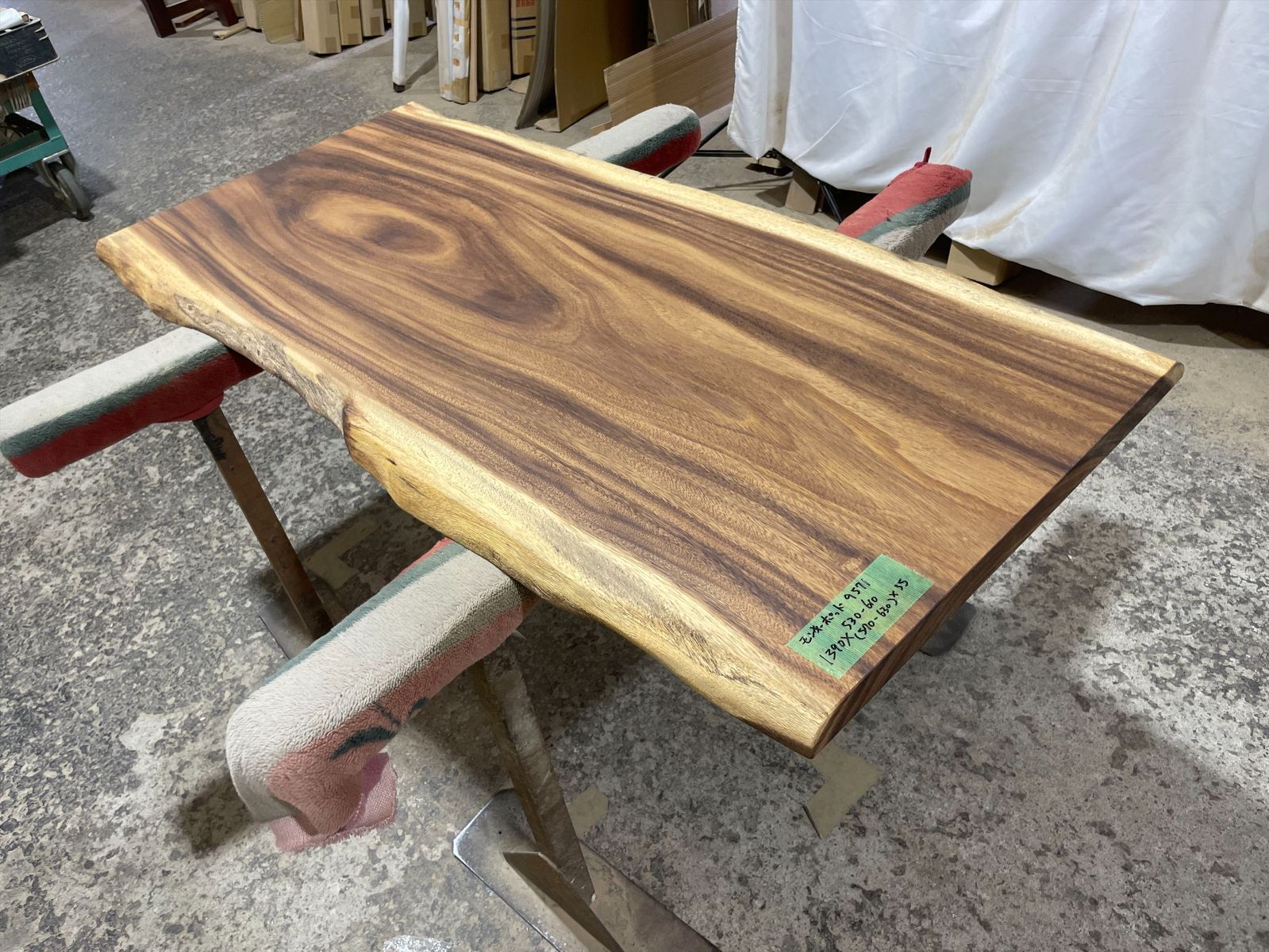 【一枚板】モンキーポッド／ダイニングテーブル FM様専用】モンキーポッド9571 一枚板無垢 乾燥材 1390x530-610x35mm