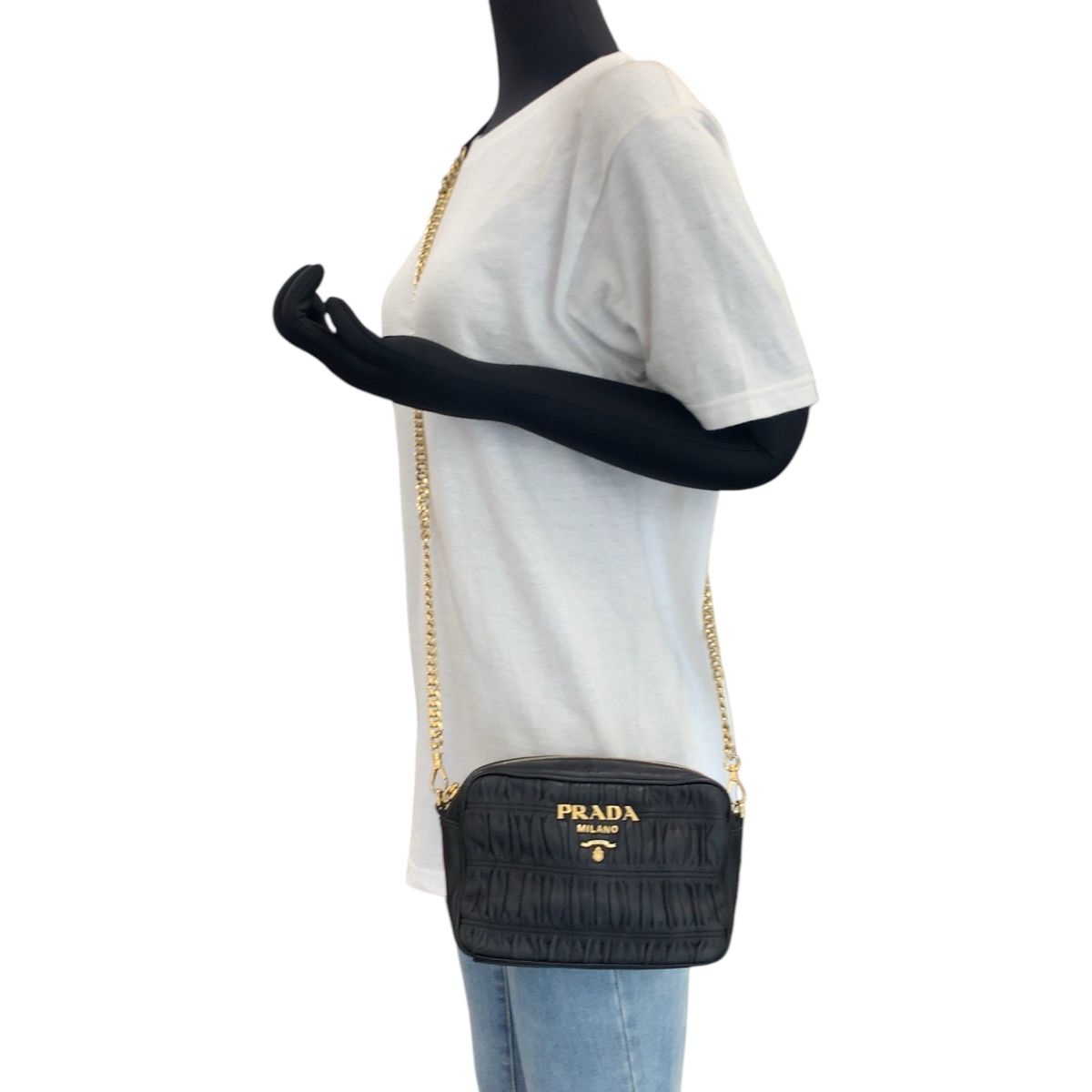 美品 PRADA プラダ ナッパレザー ギャザー ブラック 黒 ゴールド金具 レザー 1BH112  チェーンショルダーバッグ レディース 501990 【中古】 楽天市場】美品 PRADA プラダ ナッパレザー ギャザー ブラック 黒