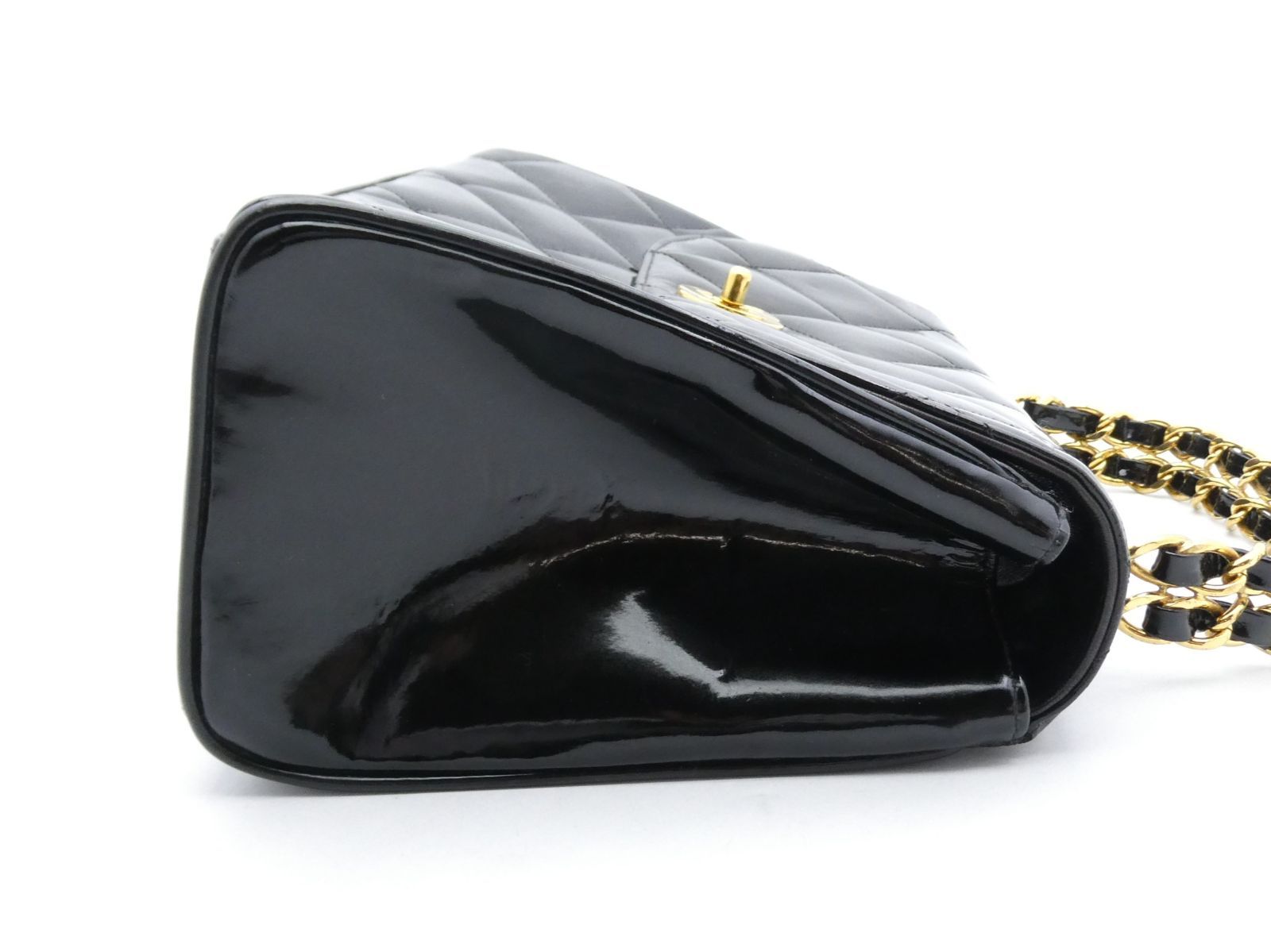 〇5915 CHANEL シャネル マトラッセ ココマーク ターンロック エナメル