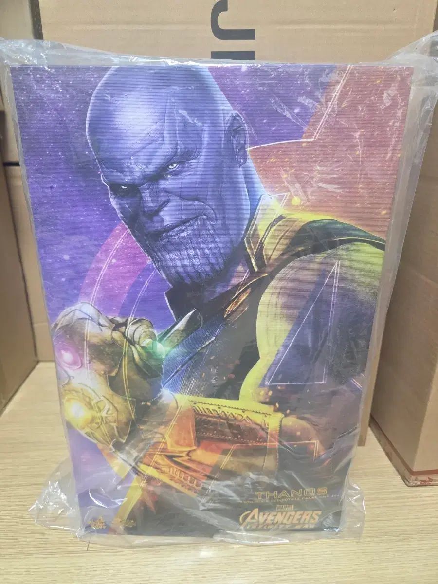 ホットトイズ サノス インフィニティ ウォー フィギュア (開封展示品)