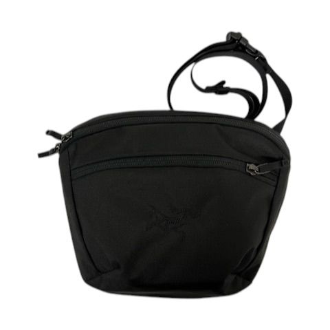 アークテリクス ARC'TERYX ショルダーバッグ MANTIS2 ロゴ 無地 黒 ブラック