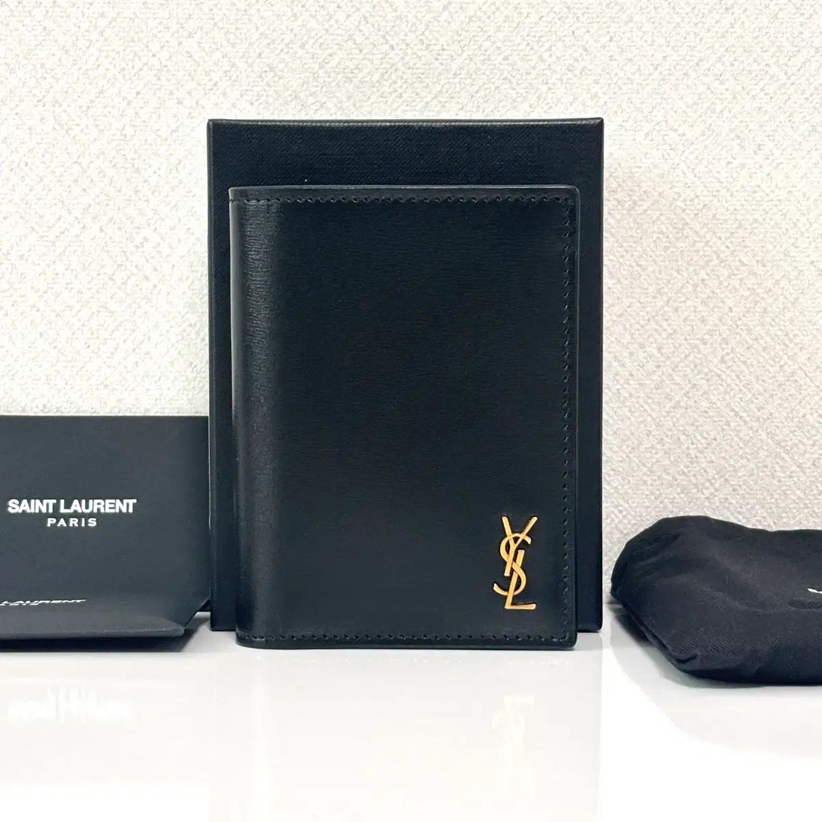P級/正規品 Saint Laurent サンローラン モノグラム カサンドラ ミニ 二つ折り財布