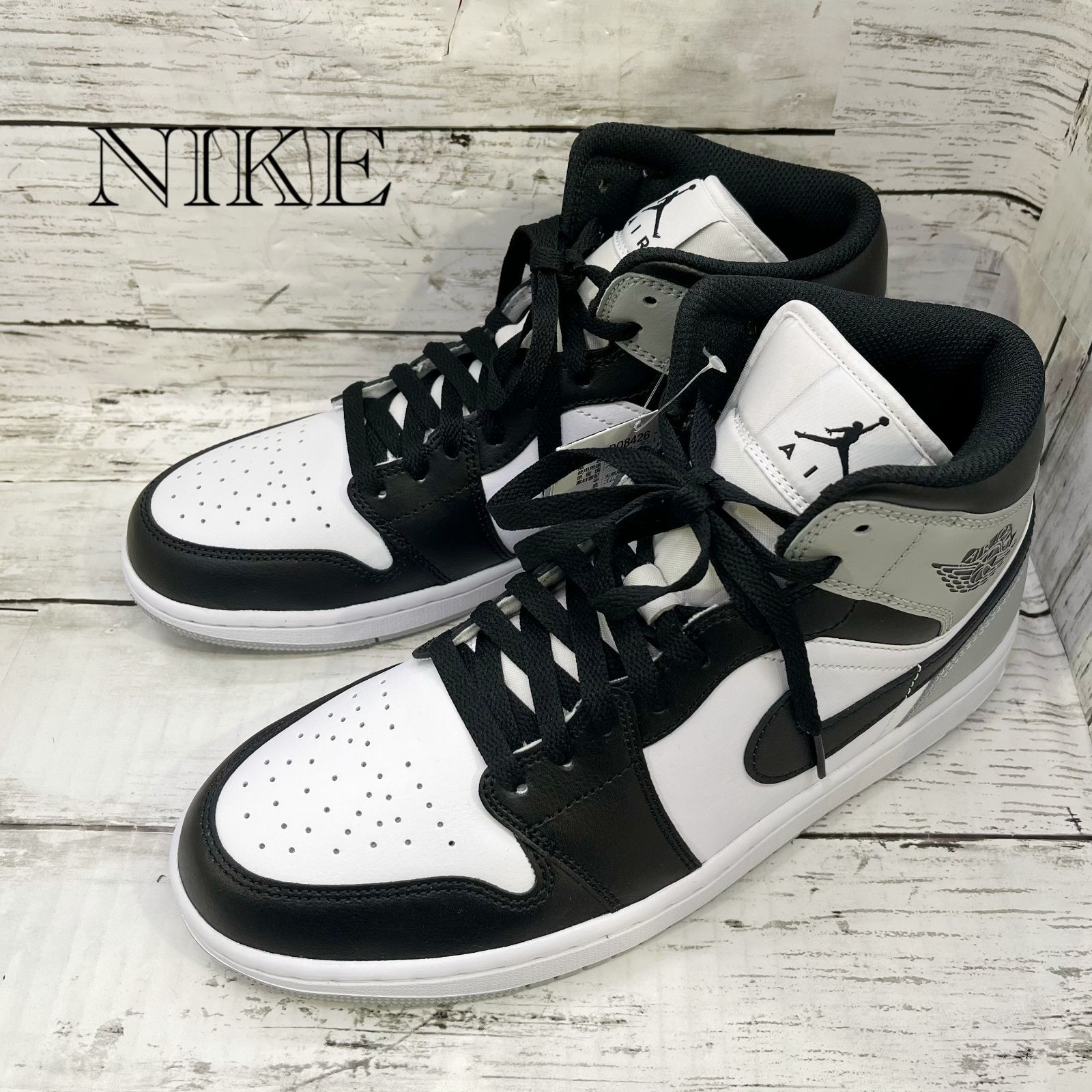 タグ付き NIKE ナイキ エアジョーダン 1 MID ハイカット