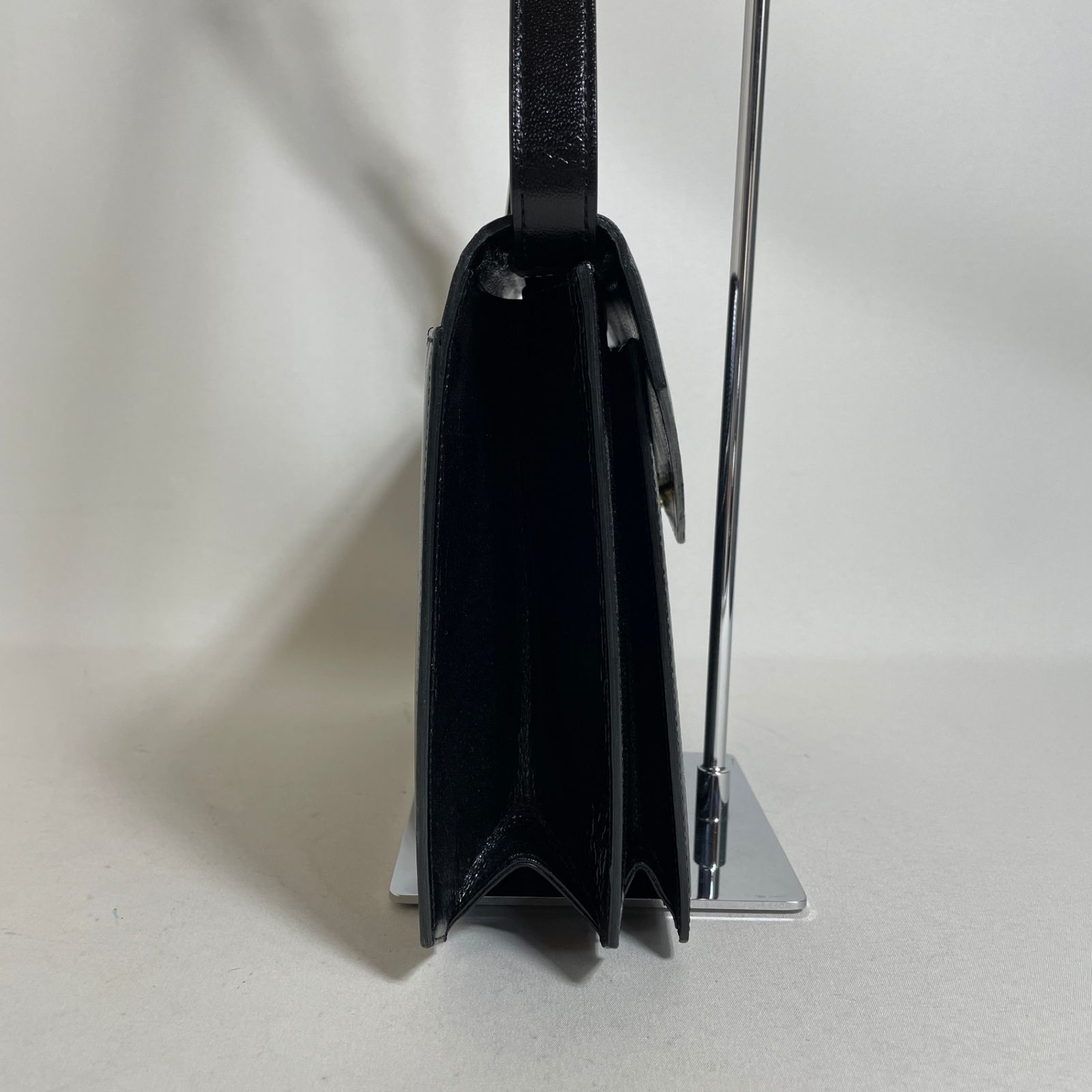 2604-236｜美品｜イヴサンローラン ショルダーバッグ レザー ブラック 