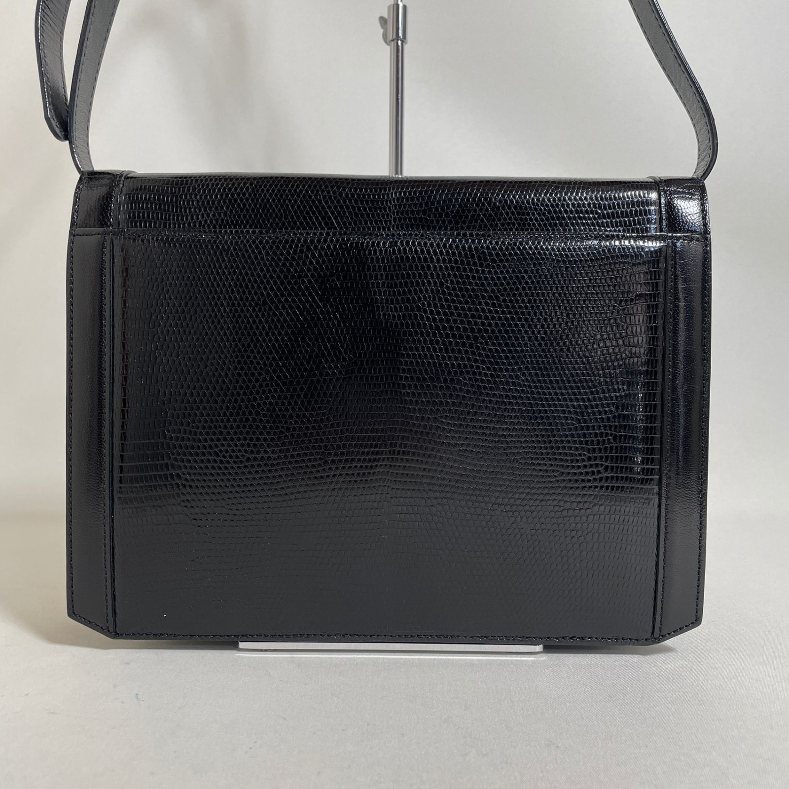 2604-236｜美品｜イヴサンローラン ショルダーバッグ レザー ブラック 