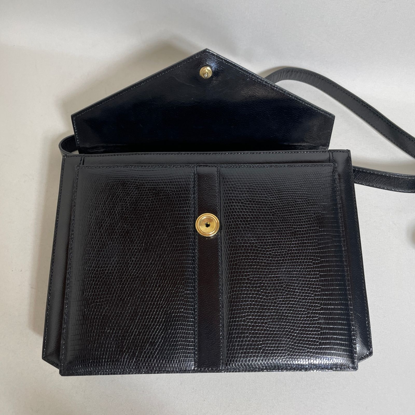 2604-236｜美品｜イヴサンローラン ショルダーバッグ レザー ブラック 