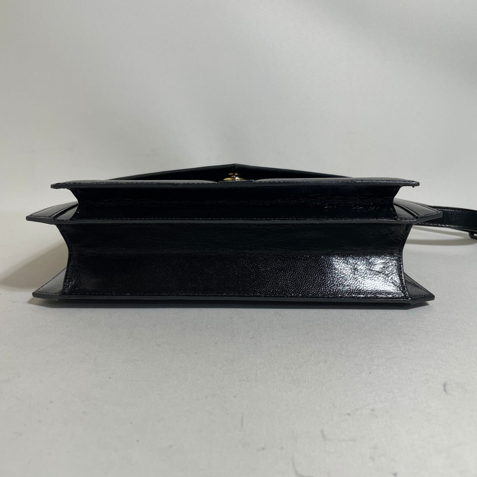 2604-236｜美品｜イヴサンローラン ショルダーバッグ レザー ブラック 