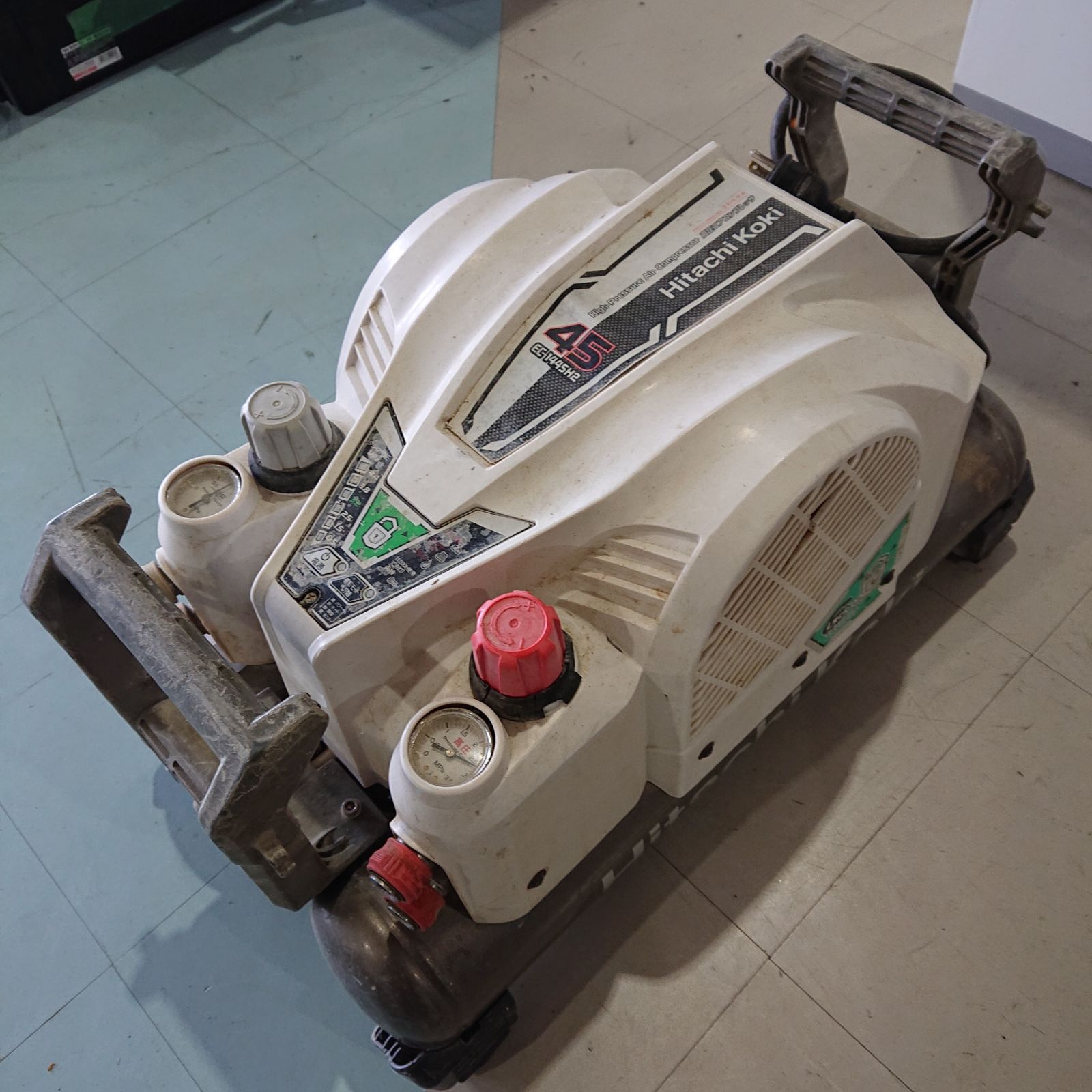 HITACHI　日立工機　EC1445HH2　高圧エアコンプレッサ