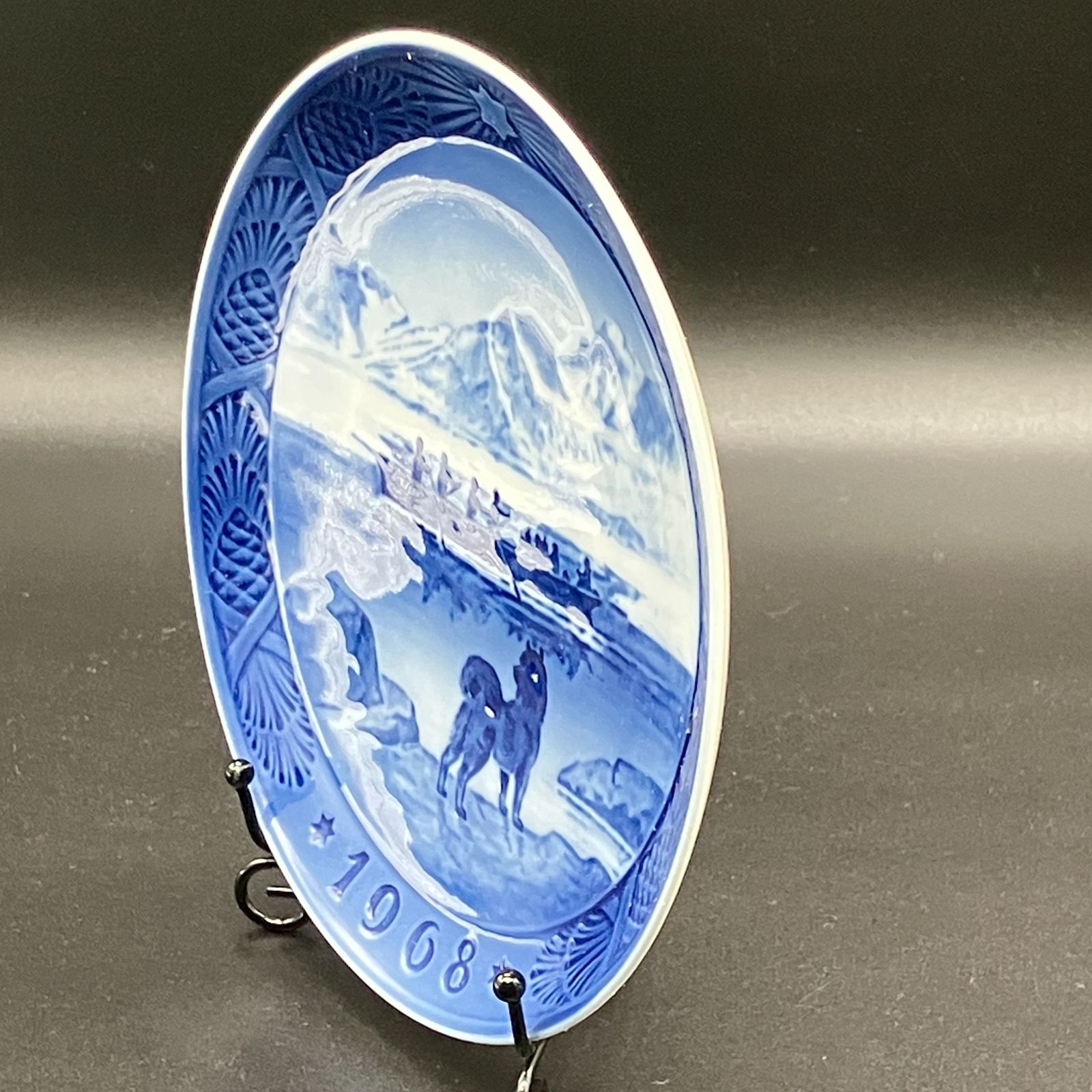 1960年 「牡鹿」 イヤープレート ロイヤルコペンハーゲン 北欧 デンマーク Amazon.co.jp: 1960年 ロイヤルコペンハーゲン イヤープレート