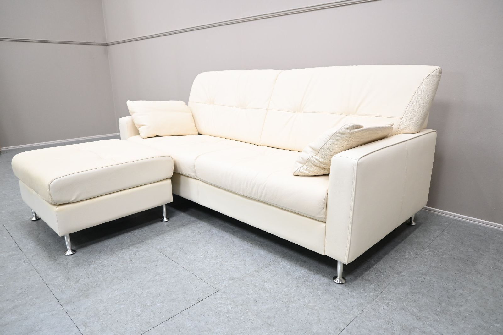 ☆展示品☆karimoku カリモク 2.5人掛けソファ オットマン付 ZE61