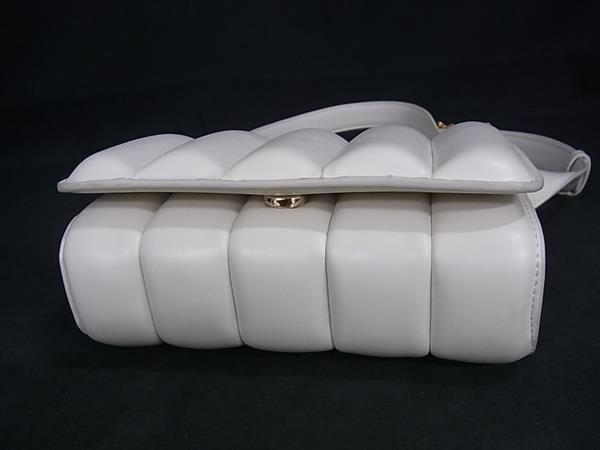 Daniel Wellington ダニエル ウェリントン ショルダーバッグ Mini Sadie ホワイト系 レザー レディース 美品【本物保証】 Mini Sadie Bag Creme Crème