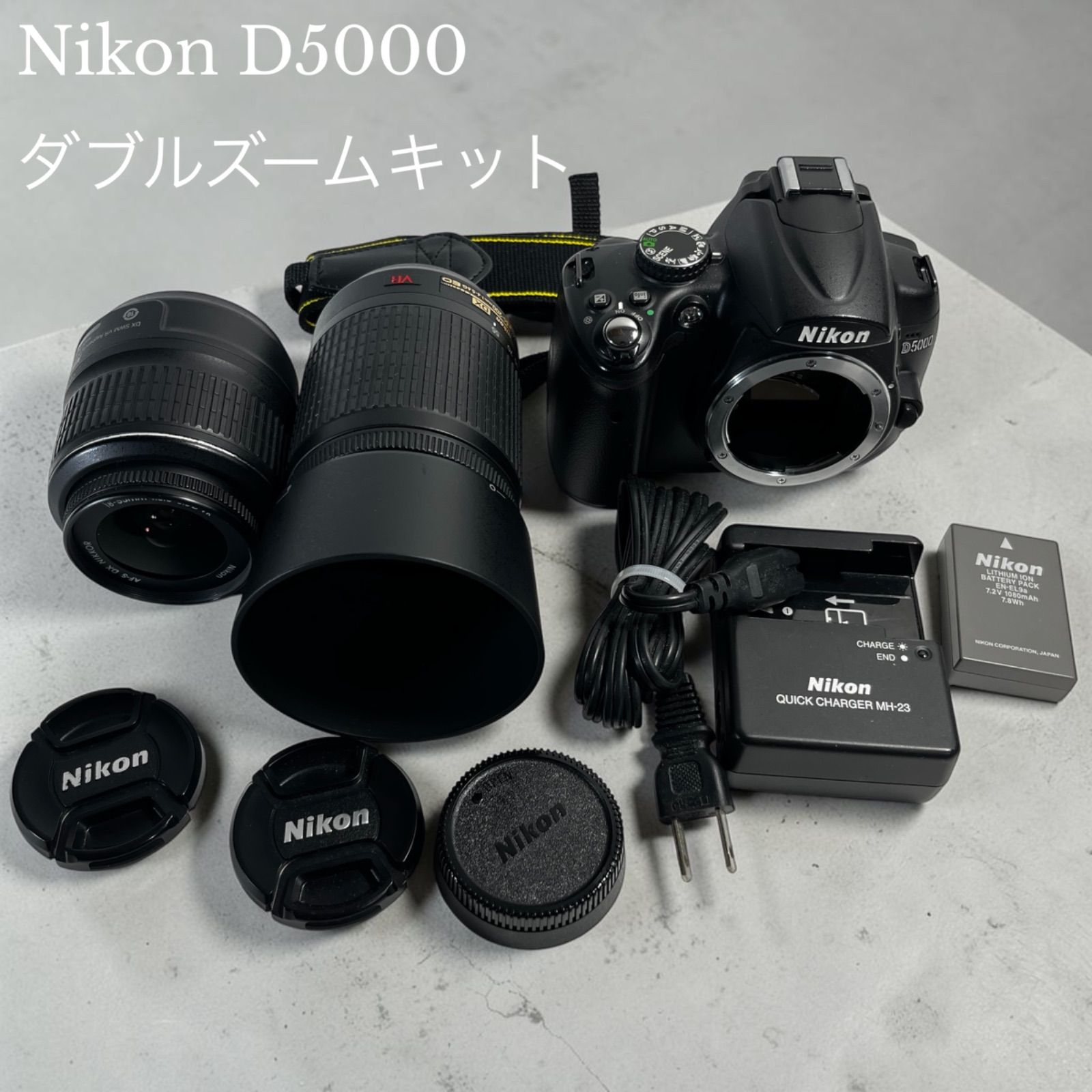 ニコンNikonD5000ダブルズームキットストラップ付き