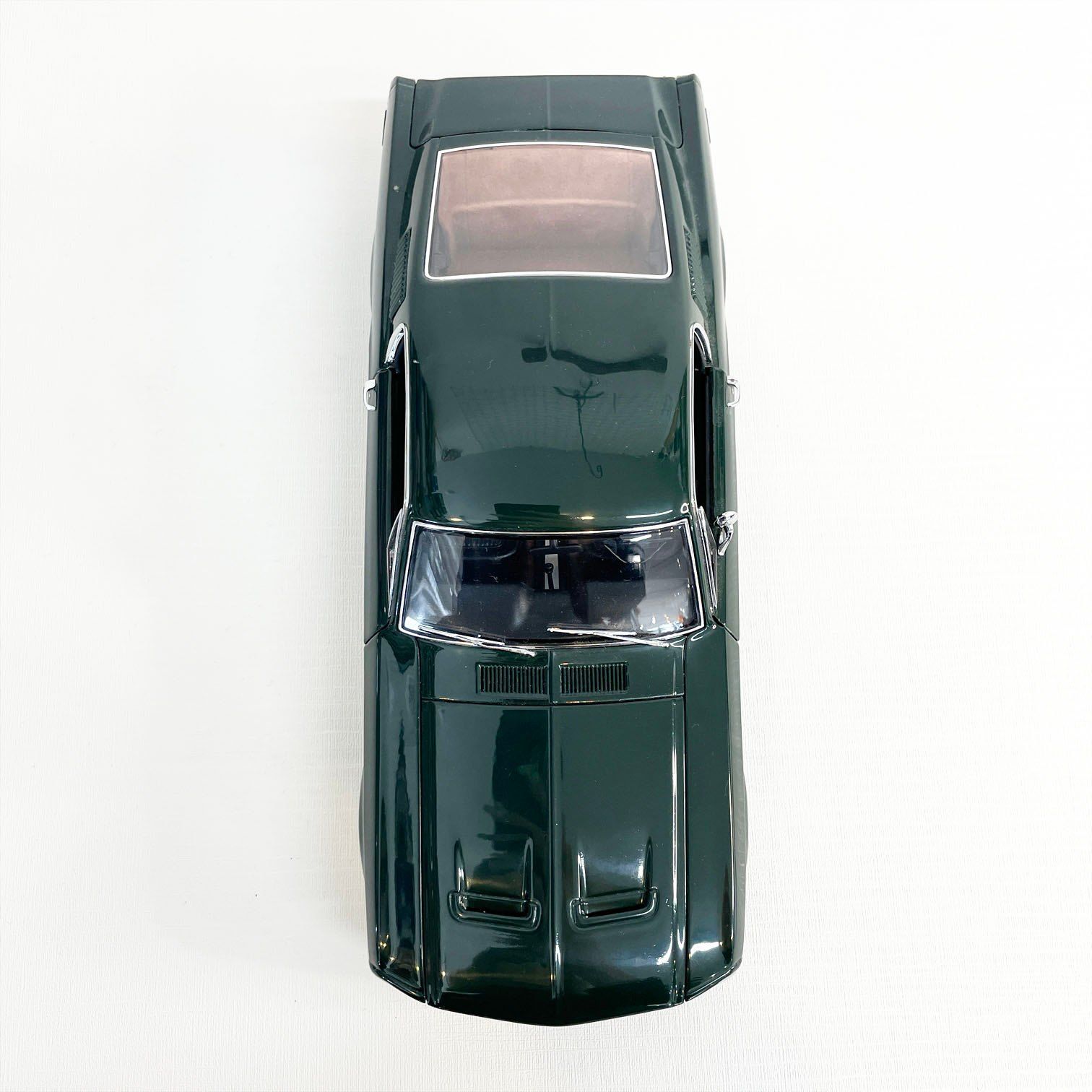 AUTOart製 Ford Mustang GT 390 オートアート 1/18スケール ミニカー