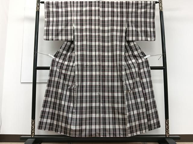 平和屋着物●上質な紬　格子柄　黒地　正絹　逸品　CABD7267ut 平和屋着物□上質な紬 格子 正絹 逸品 CABG6819xi - メルカリ