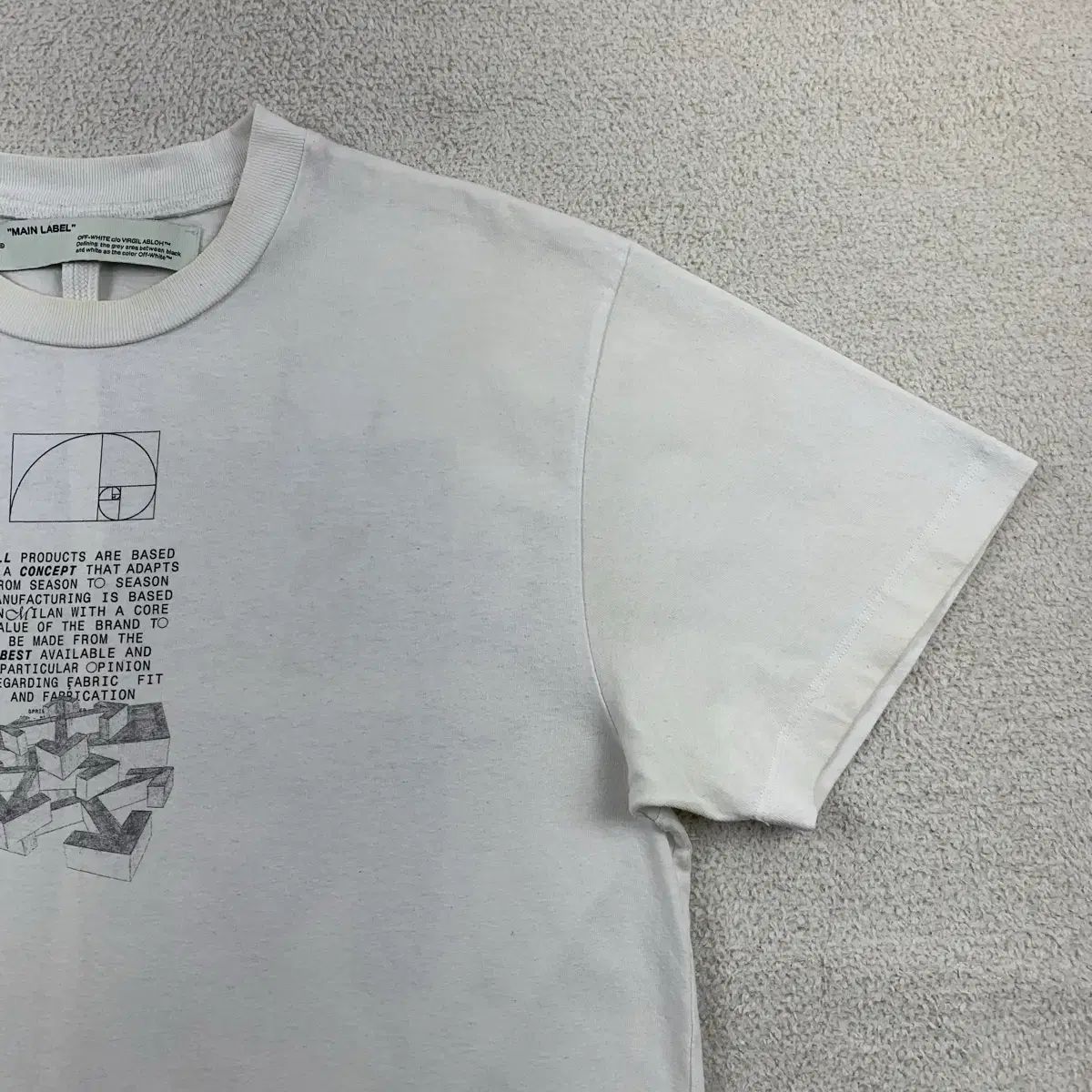 オフホワイト ドリッピング アロー グラフィック 半袖 Tシャツ 白
