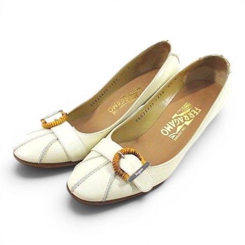サルヴァトーレフェラガモ Salvatore Ferragamo DQ025625 パンプス ガンチーニ ベルト 4.5C ホワイト 白系