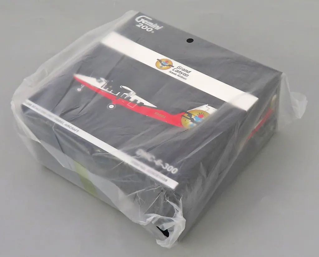 【新品】ミニカー 1/200 DHC-6-300 グランドキャニオン・シーニック航空 N142SA [G2SCE1039]