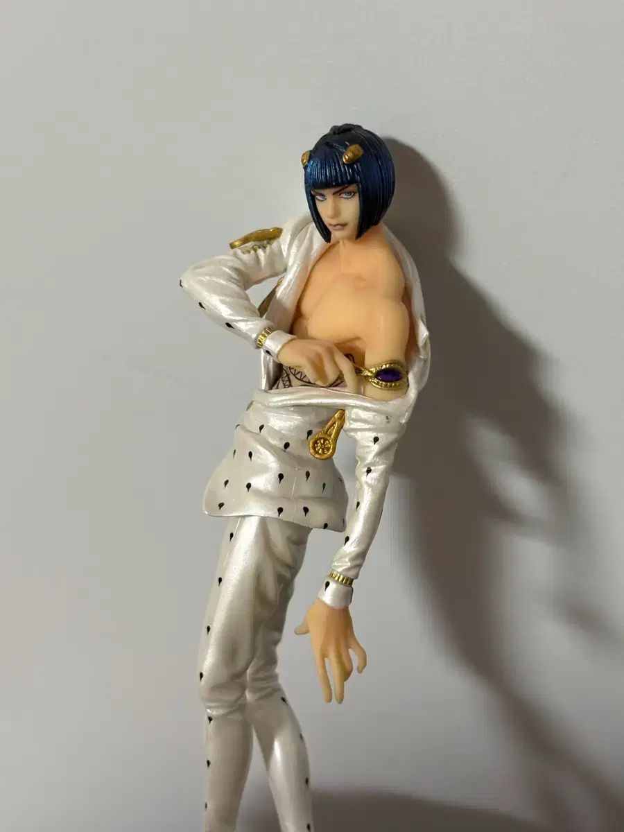 ジョジョの奇妙な冒険 ブチャラティ ファン フィギュア ジョジョ