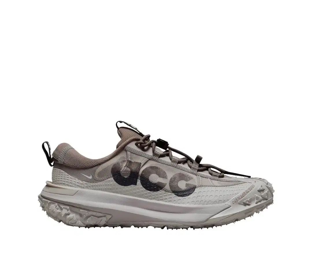 ほぼ新品 285) NIKE ACG マウンテン フライ 2 アイアン オア