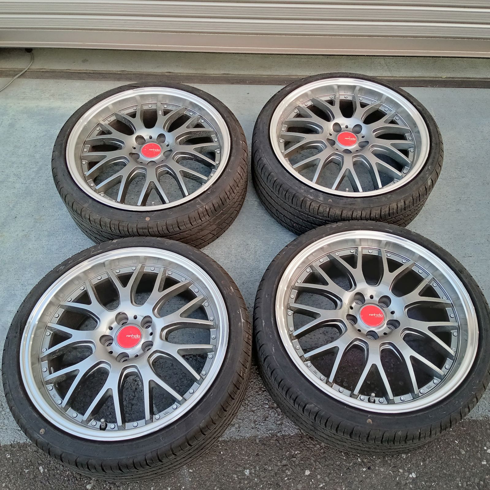 アネーロコラソン　GRENLANOER L-ZEAL56　225/35R19