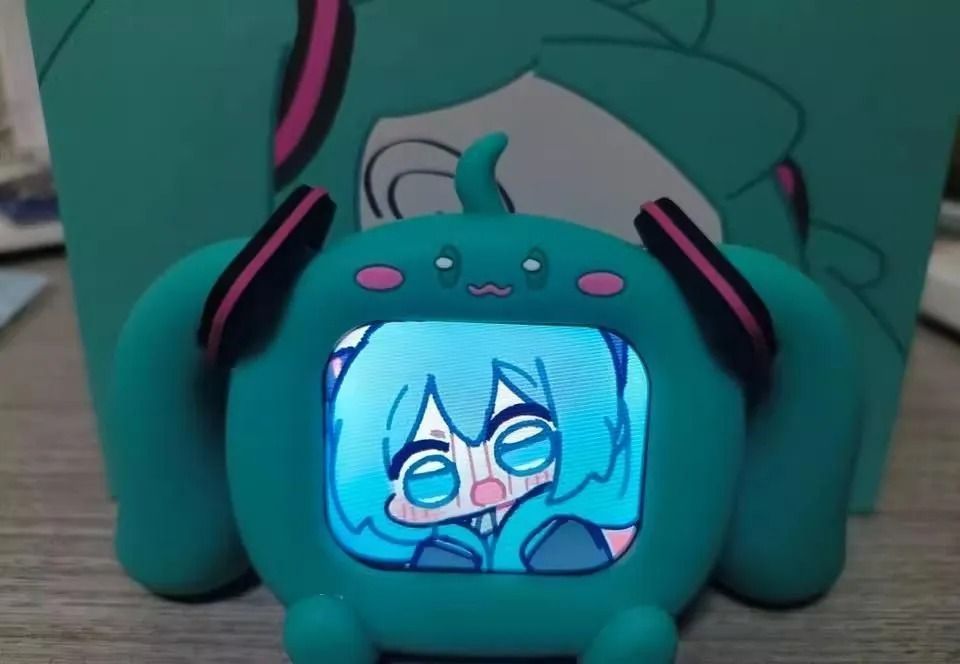 日本未発売 タッチパネル付き 公式 ワイヤレスイヤホン 初音ミク