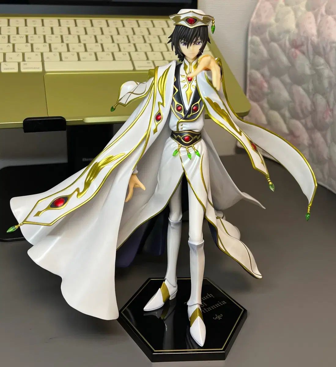 メガハウス コードギアス ルルーシュ皇帝 スケール フィギュア